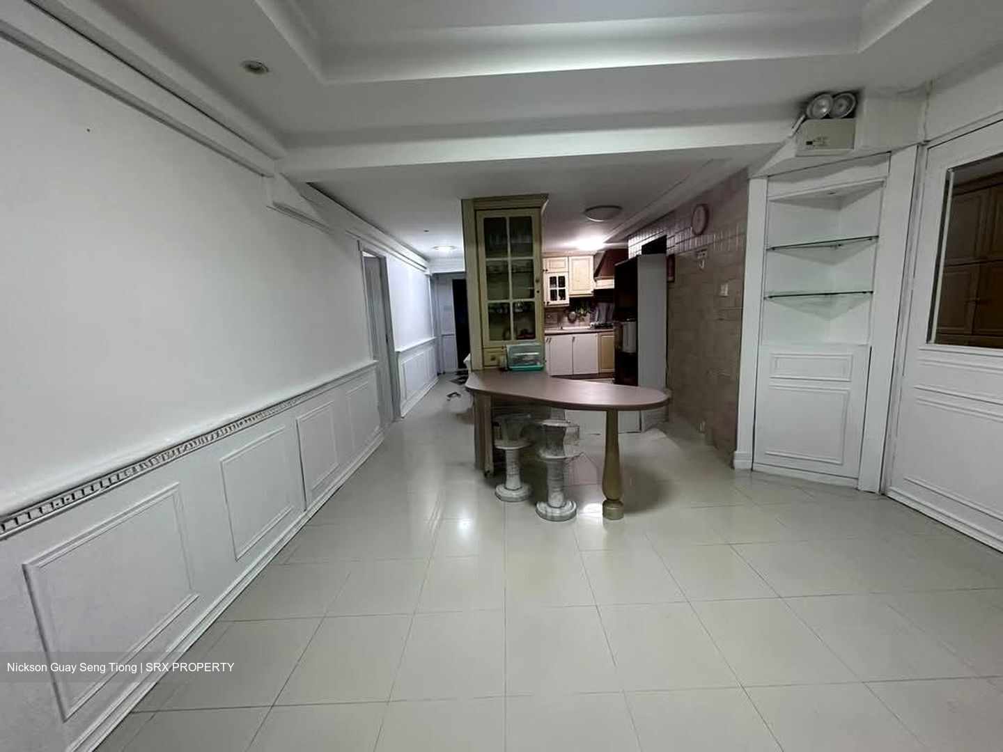 Lucky Plaza (D9), Apartment #587642221